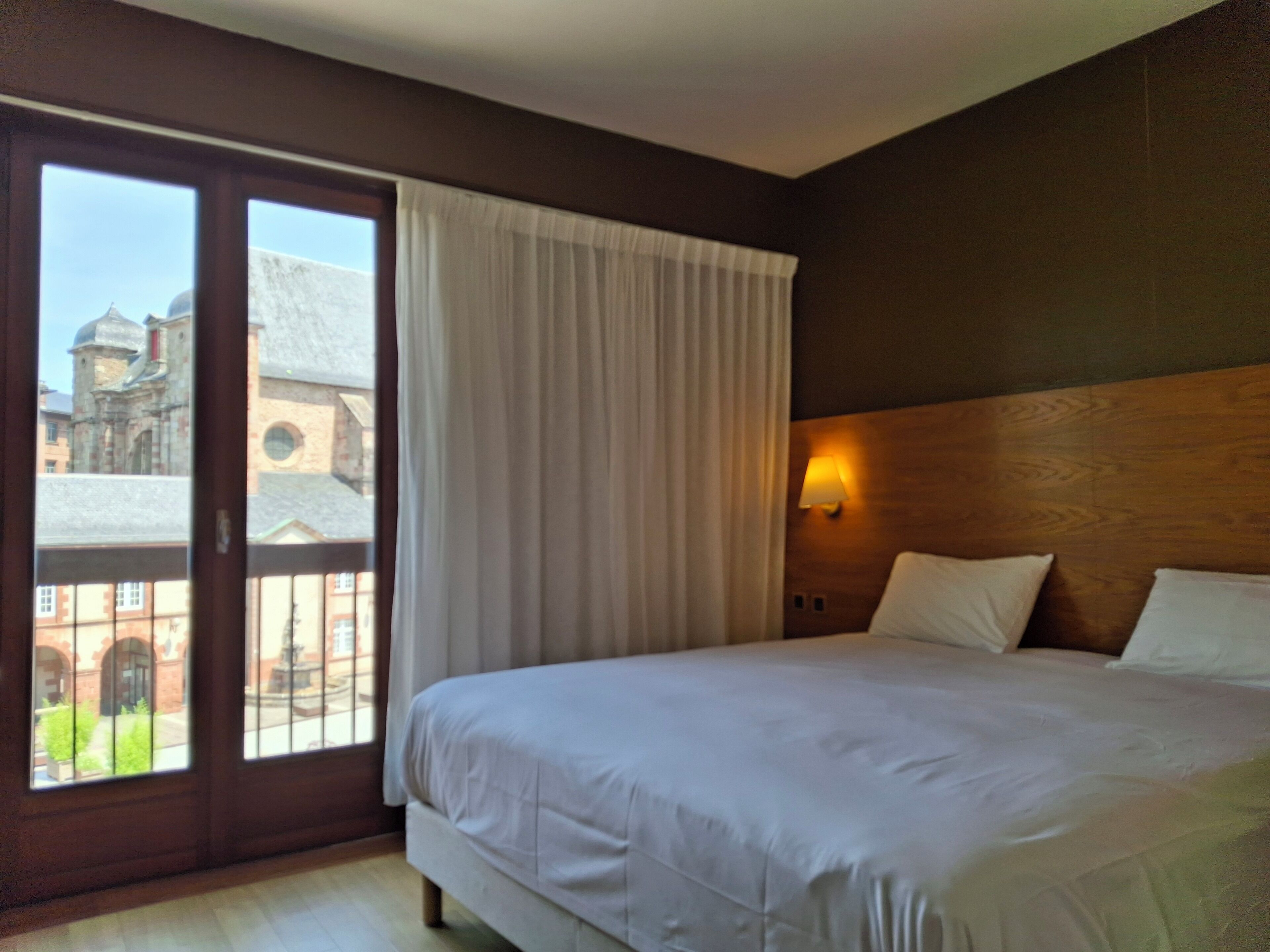 Premium Double Room, City View | Desk, blackout drapes, iron/ironing board (on request), WiFi (free)