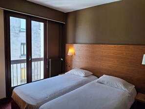 Comfort-Zweibettzimmer, 2 Einzelbetten | Ausblick vom Zimmer