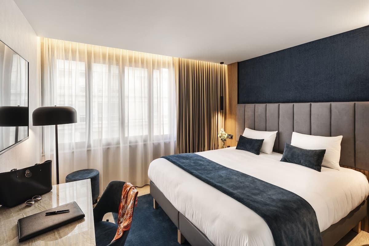 Premium bedding, memory foam beds, in-room safe, desk