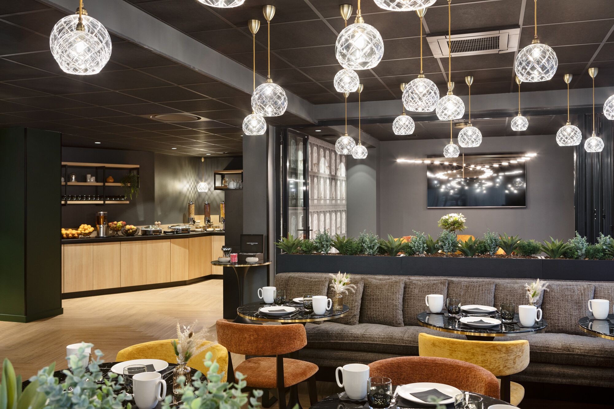 daily buffet breakfast (eur 15.90 per person)