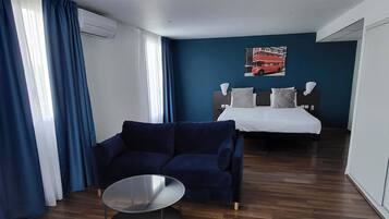 Premium bedding, in-room safe, individually decorated