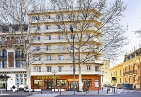 Facciata della struttura