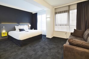 Junior suite, 1 double bed and 1 sofa bed | Desk, soundproofing, free WiFi, bed sheets - Kyriad Brest Centre (Brest)