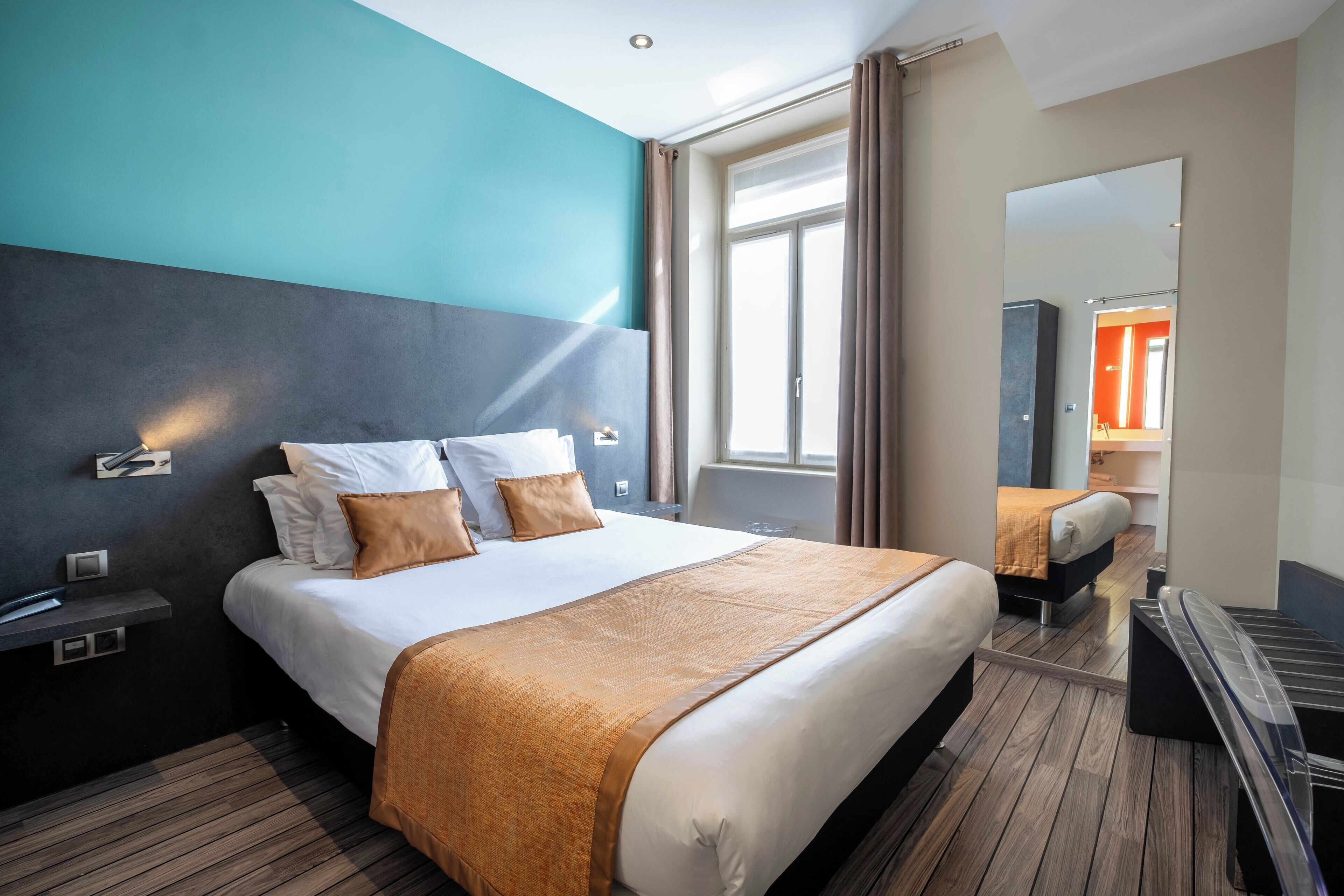 Premium bedding, in-room safe, individually furnished, desk