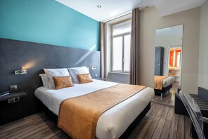 Elegant Premium Double Room | Premium bedding, in-room safe, individually furnished, desk