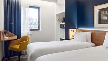 Comfort Twin Room | Premium bedding, in-room safe, desk, blackout drapes