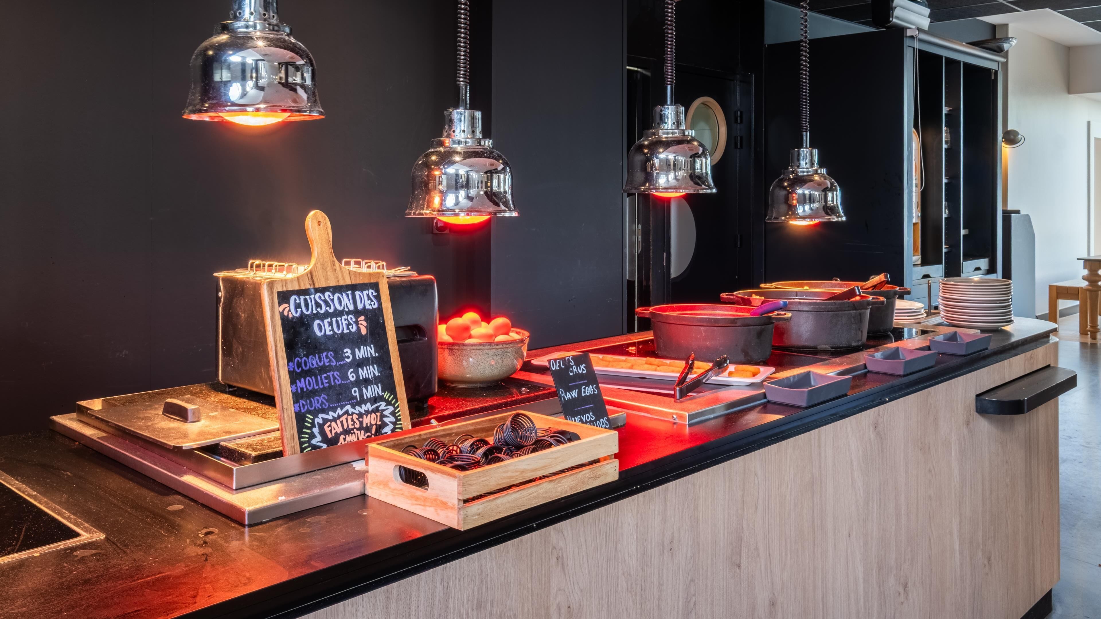 Café da manhã com buffet todos os dias mediante uma taxa
