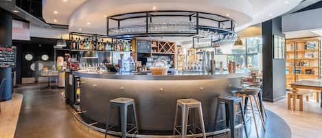 Bar (en la propiedad)