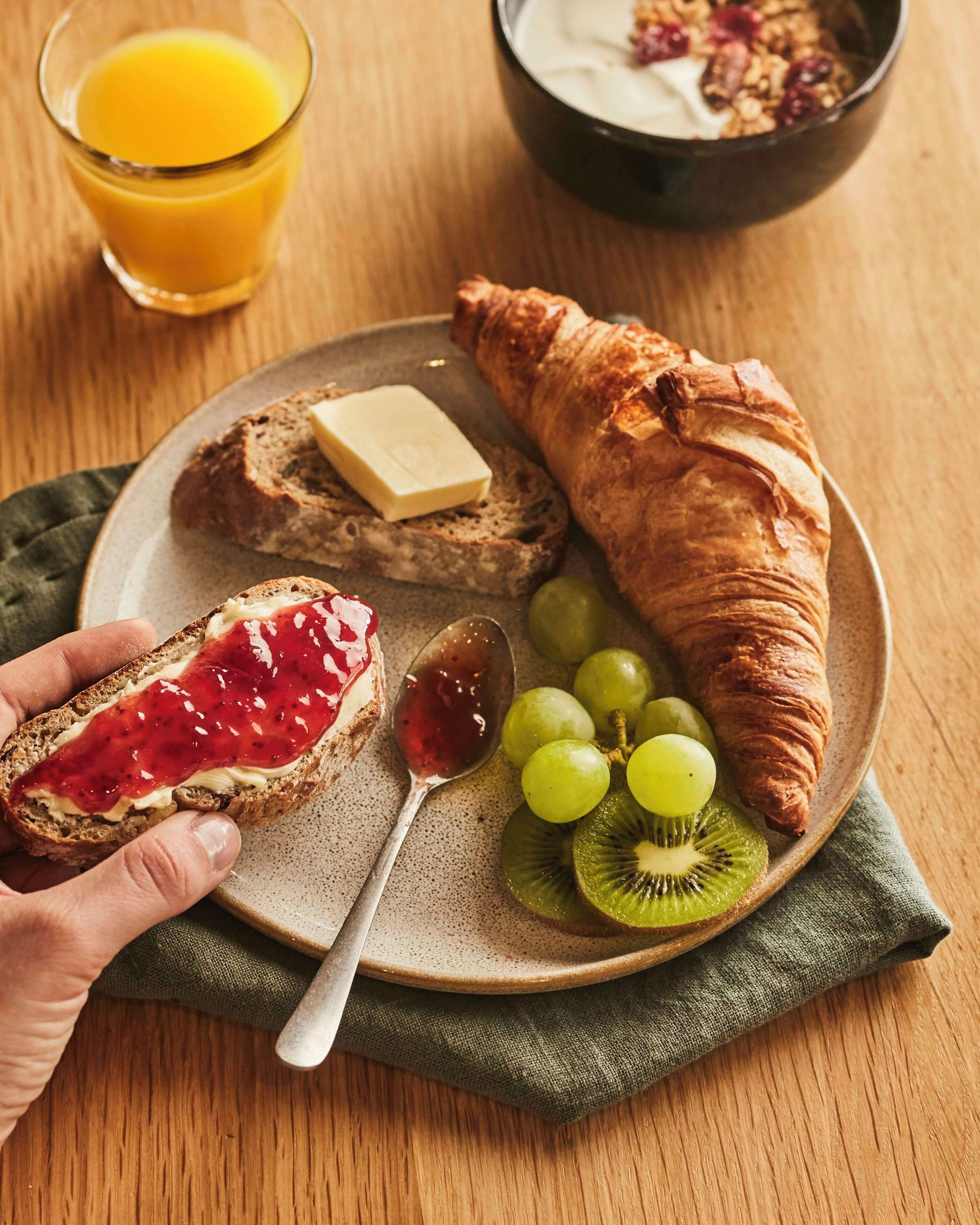 daily buffet breakfast (eur 15.9 per person)