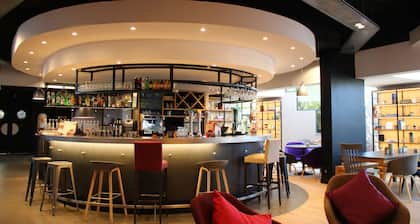 Campanile PRIME - Nice Airport
