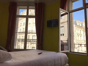 Chambre Simple Standard, 1 lit une place | Couette en duvet d'oie, matelas mémoire de forme