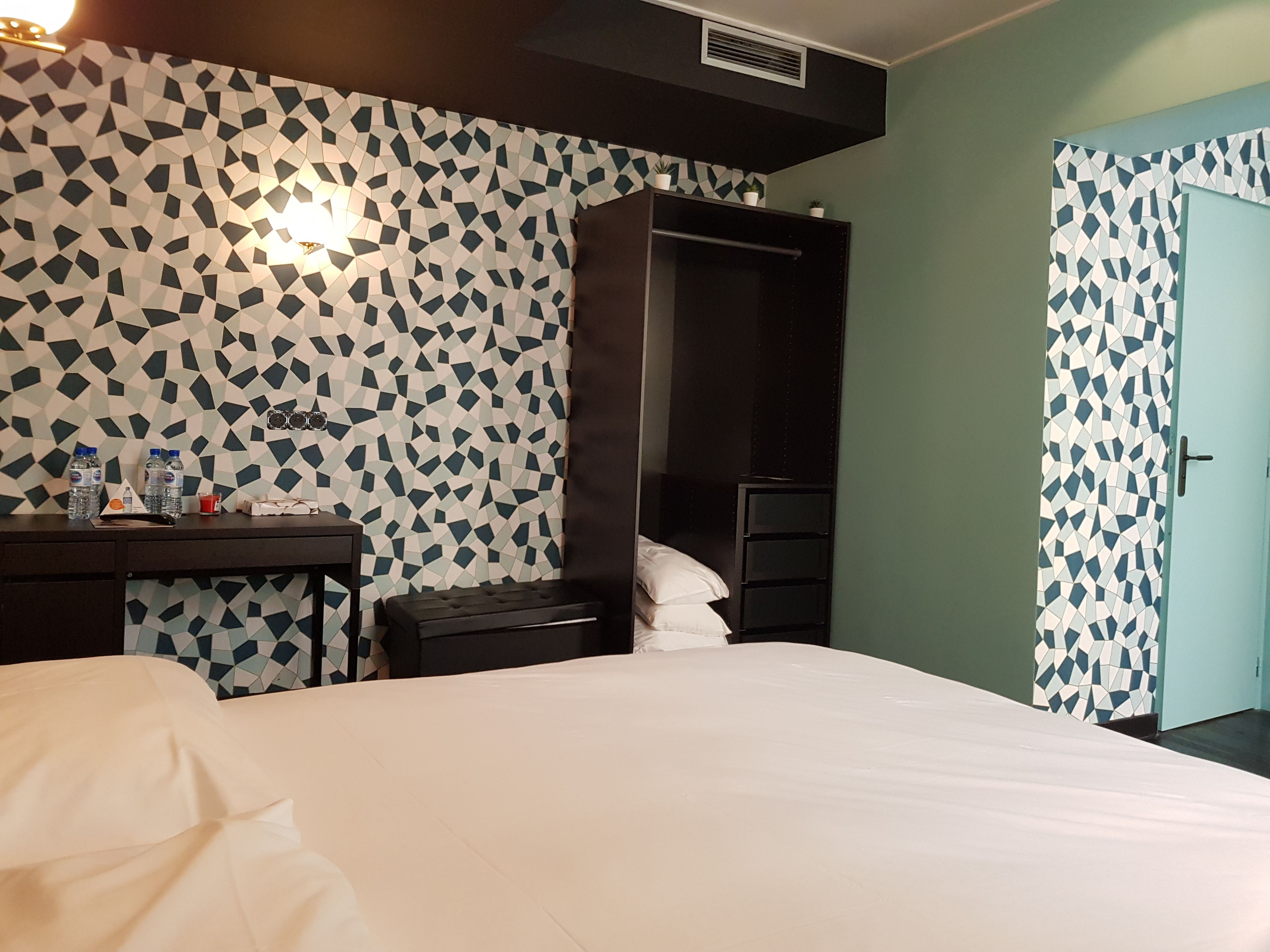 Foto - Brit Hotel Aux Sacres Reims, Centre Historique