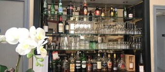 Brit Hotel Aux Sacres