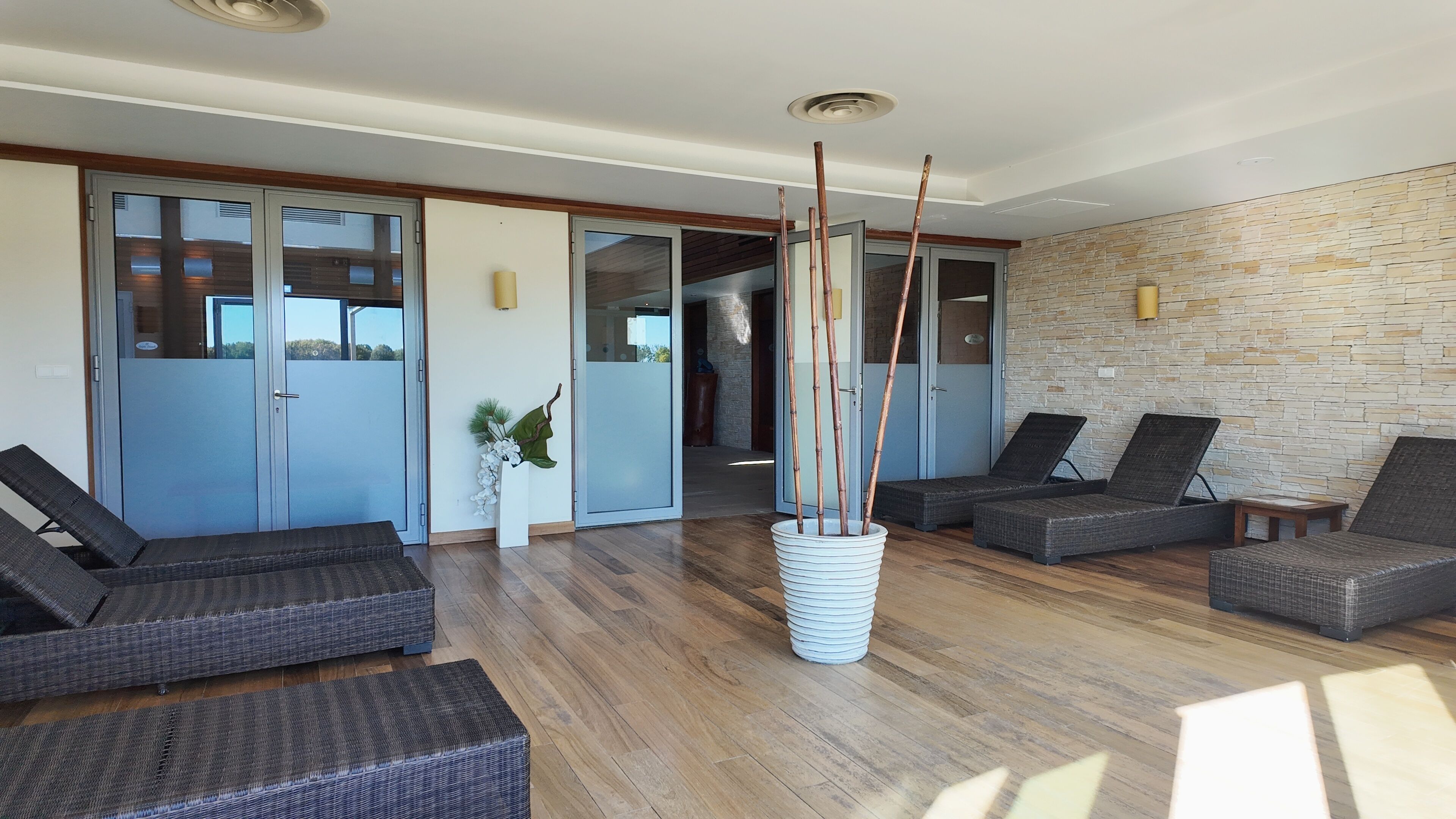 Sauna, steam room, body treatments, hydrotherapy, hot stone massages