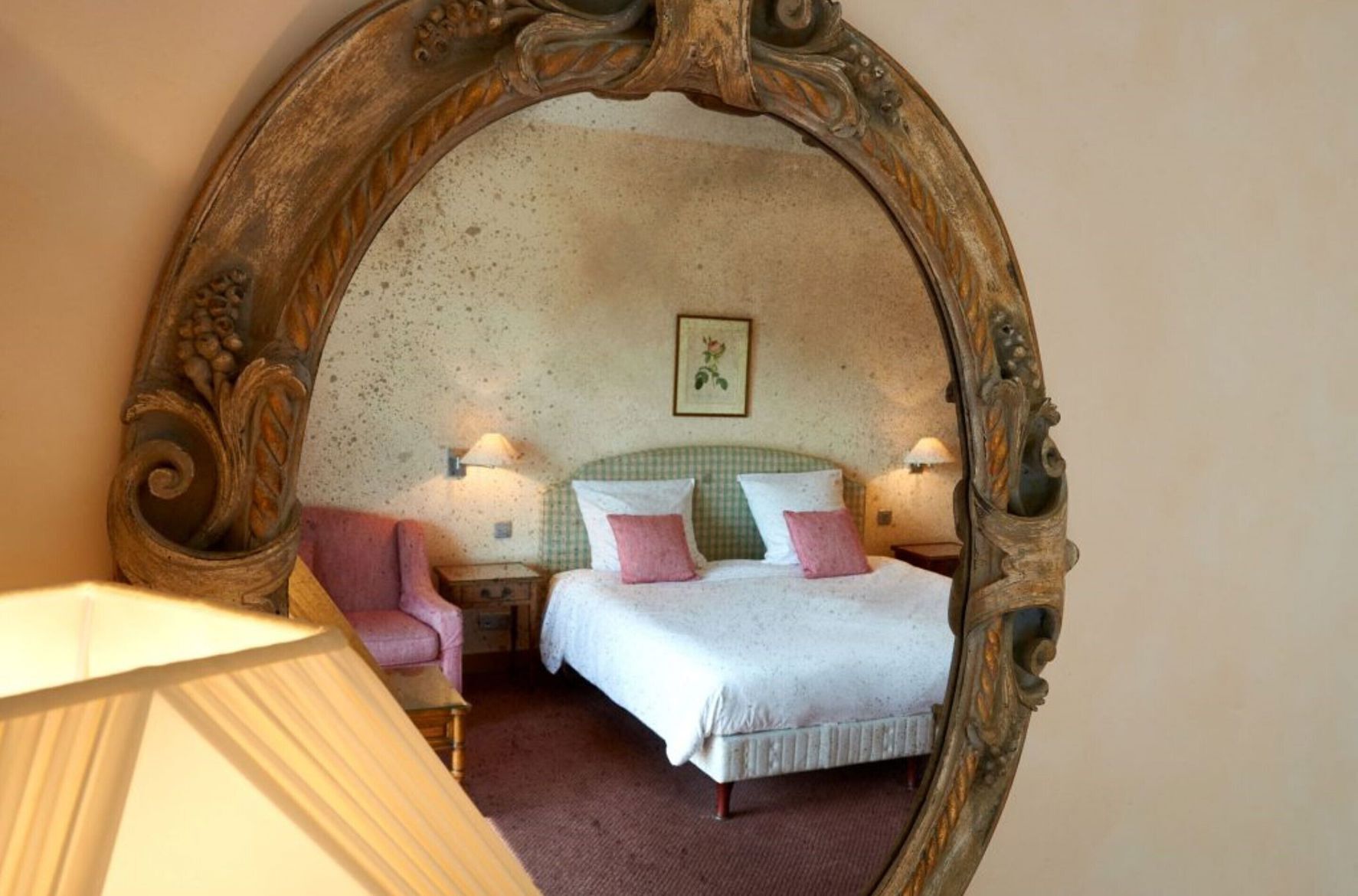Premium bedding, minibar, individually decorated, individually furnished
