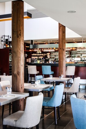 Breakfast, lunch and dinner served - Relais de Margaux – Hôtel, Golf & Spa (Margaux-Cantenac)