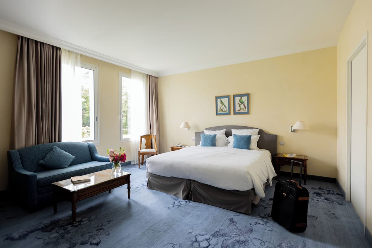 Superior Room | Premium bedding, minibar, individually decorated, individually furnished
