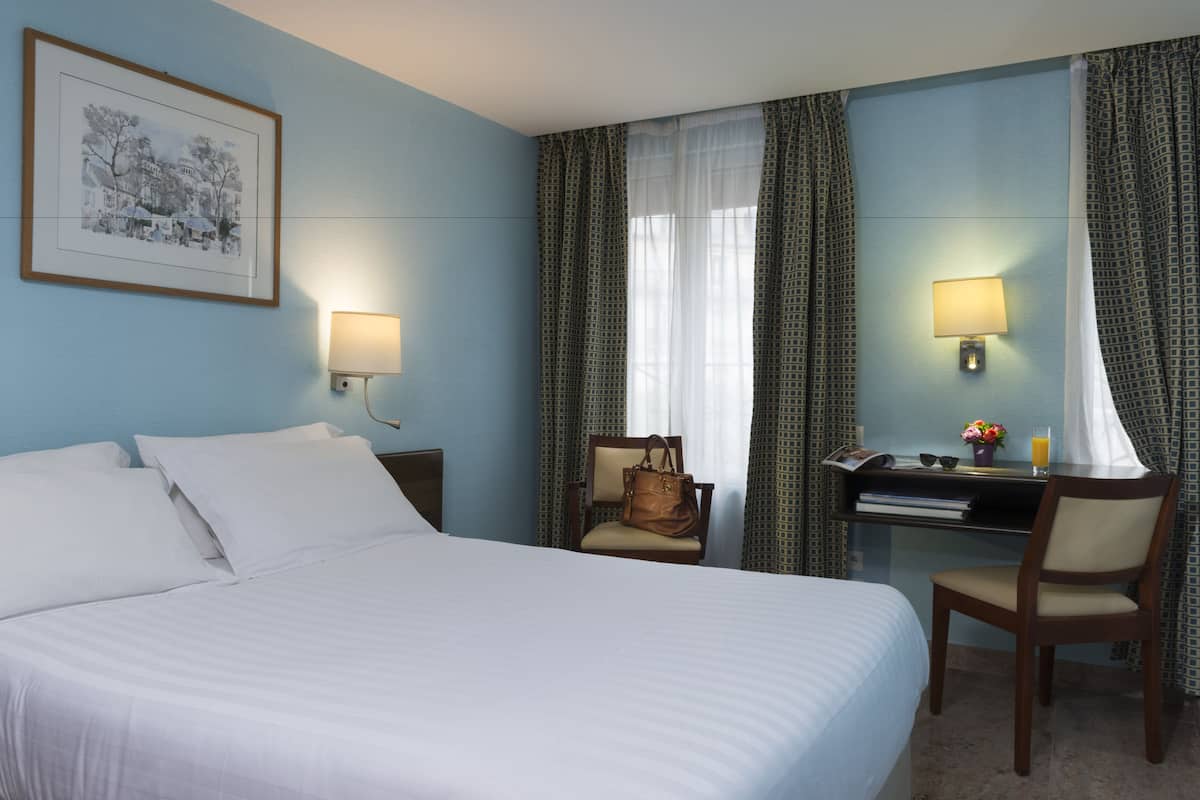 Superior Room | Premium bedding, in-room safe, iron/ironing board (on request)