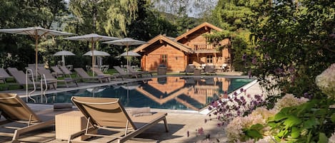 Indoor pool, seasonal outdoor pool, sun loungers