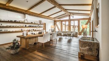 Sauna, tratamientos corporales, aromaterapia y envolturas corporales