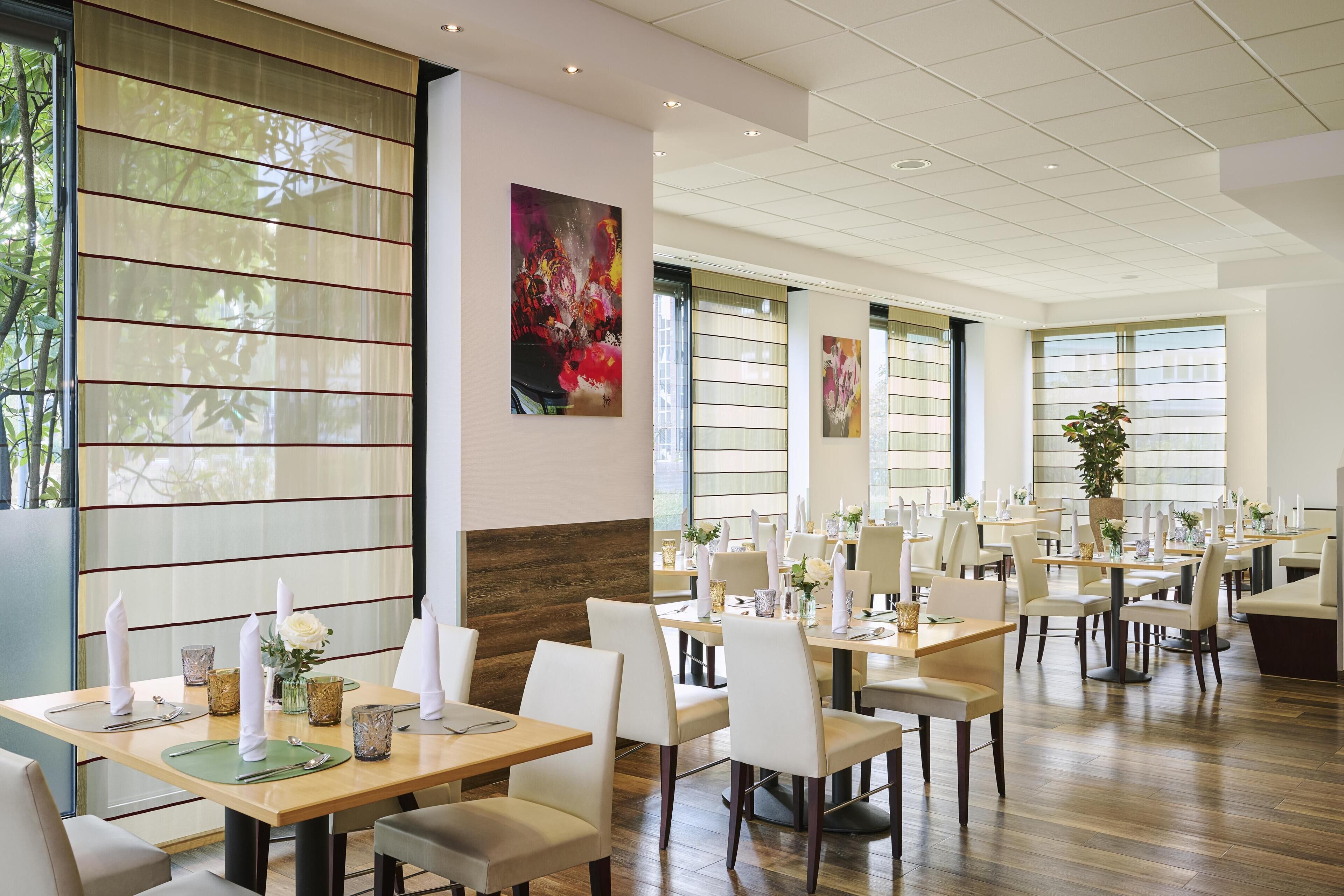 Daily buffet breakfast for a fee