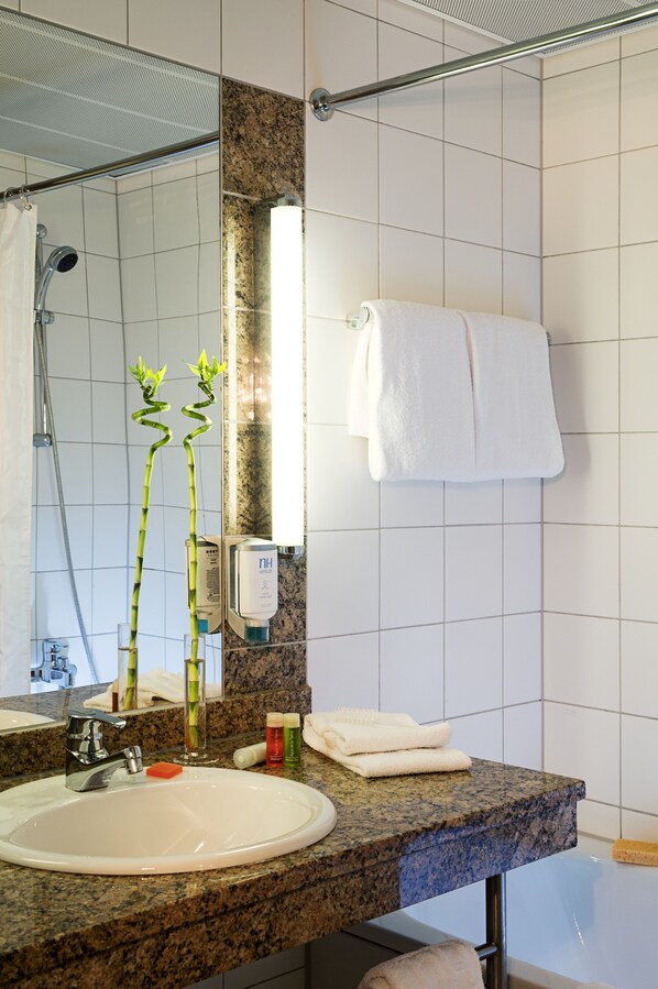 Combinazione doccia/vasca, vasca da bagno a immersione totale