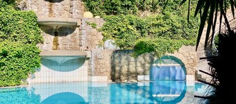 MAXIMILIAN Grand Hotel