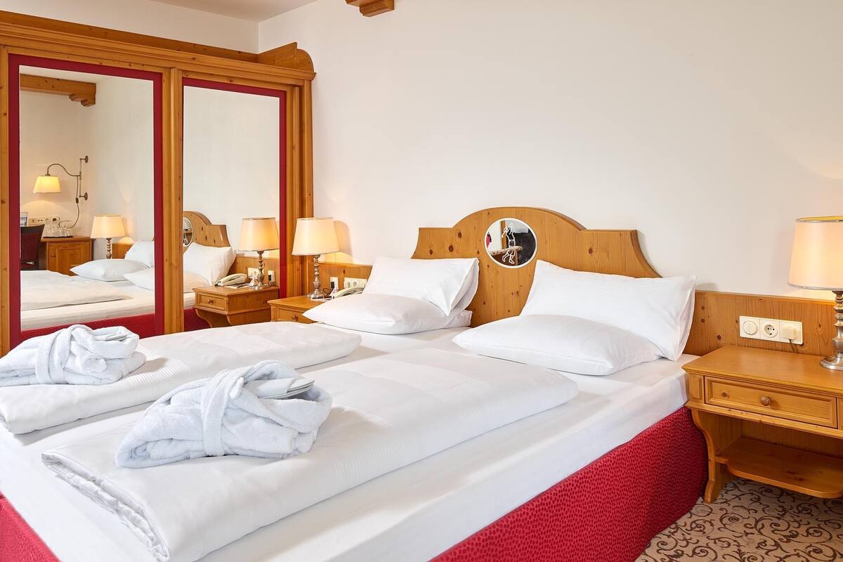 Hypo-allergenic bedding available, minibar, in-room safe, desk