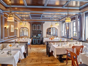 2 restaurants, lunch, dinner served; international cuisine - Hotel Maximilian (Bad Griesbach im Rottal)