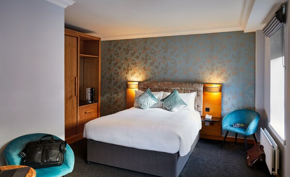 Standard Double Room | Premium bedding, in-room safe, desk, laptop workspace
