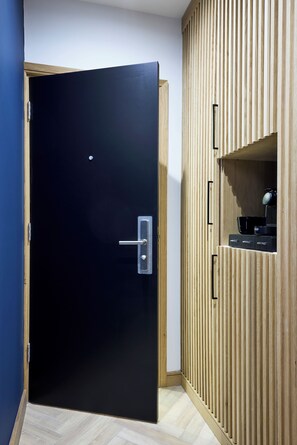 Superior Triple Room | Premium bedding, in-room safe, desk, laptop workspace