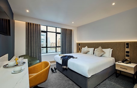Superior Double Room | Premium bedding, in-room safe, desk, laptop workspace