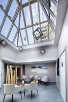 Couples treatment room(s), sauna, hot tub, steam room