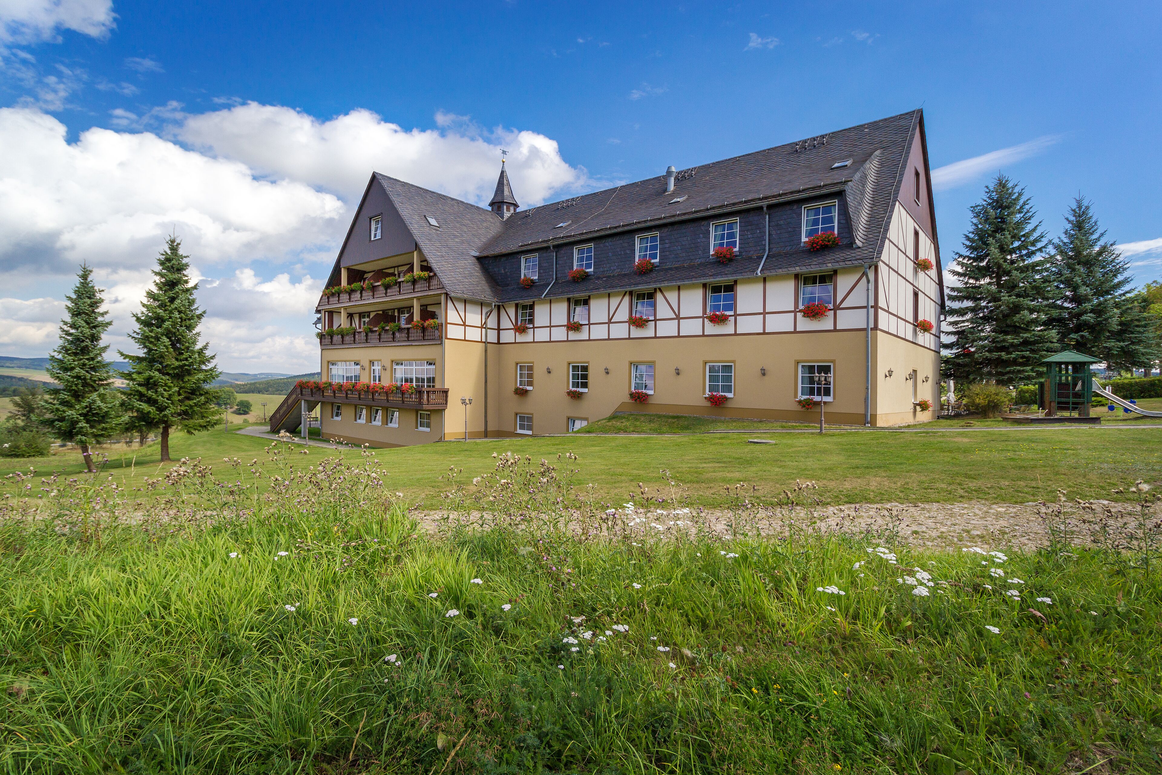 children’s play area – outdoor