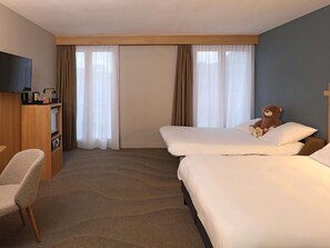 Privilege, Family Room, 1 Double Bed with Sofa bed - Hôtel Mercure Abbeville Centre - Porte de La Baie de Somme (Abbeville)