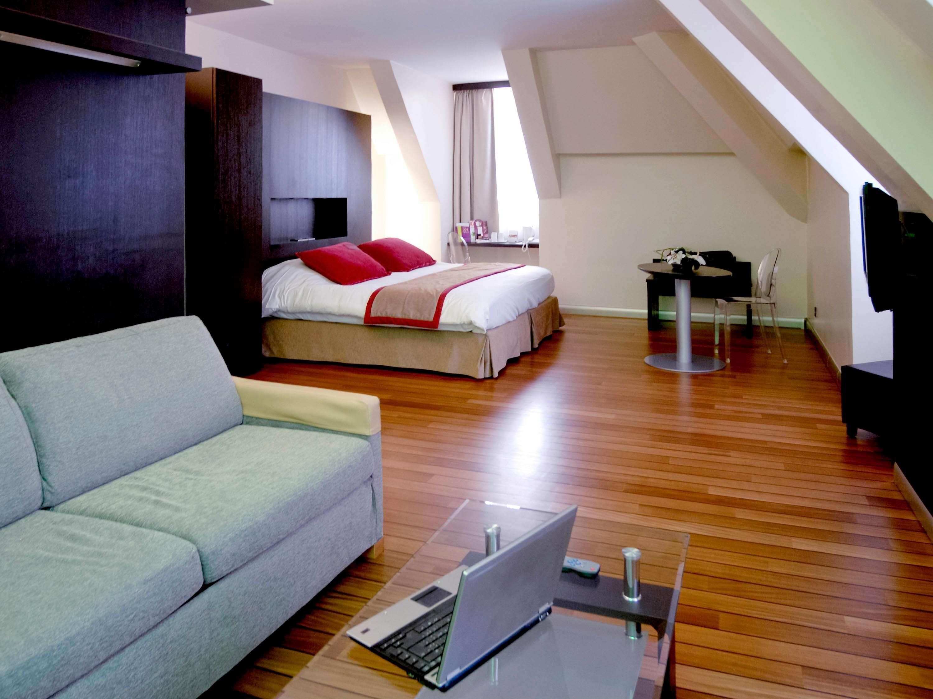 Coffres-forts dans les chambres, bureau, chambres insonorisées