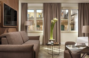 Deluxe Executive City view | 客廳 | 55 吋LCD 電視連衛星電視頻道