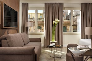 Deluxe Executive City view | Aire de séjour | Téléviseur ACL