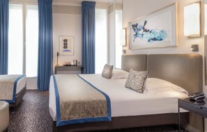 Prestige Triple Room | Premium bedding, minibar, in-room safe, desk