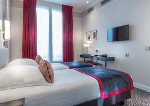 Superior Twin Room | 1 bedroom, premium bedding, minibar, in-room safe - Hôtel du Bois Champs-Elysées (Paris)