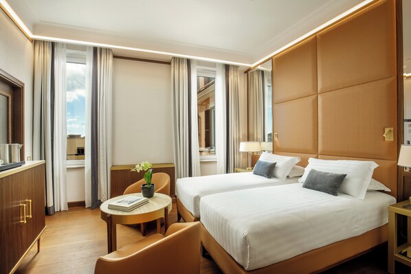 Classic Room | Minibar, in-room safe, desk, blackout drapes - Hotel Imperiale by OMNIA hotels  (Rome)