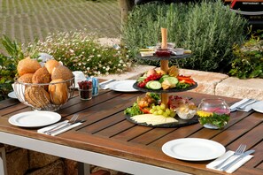 Daily buffet breakfast for a fee - Apart-Hotel Sehnde (Sehnde)