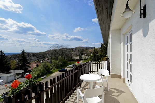 Double Room, Balcony, City View | Balcony