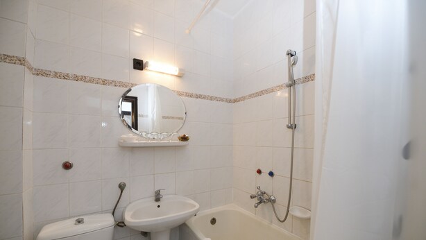 Unclassified image, 1 of 78, button - Budai Hotel (Budapest)
