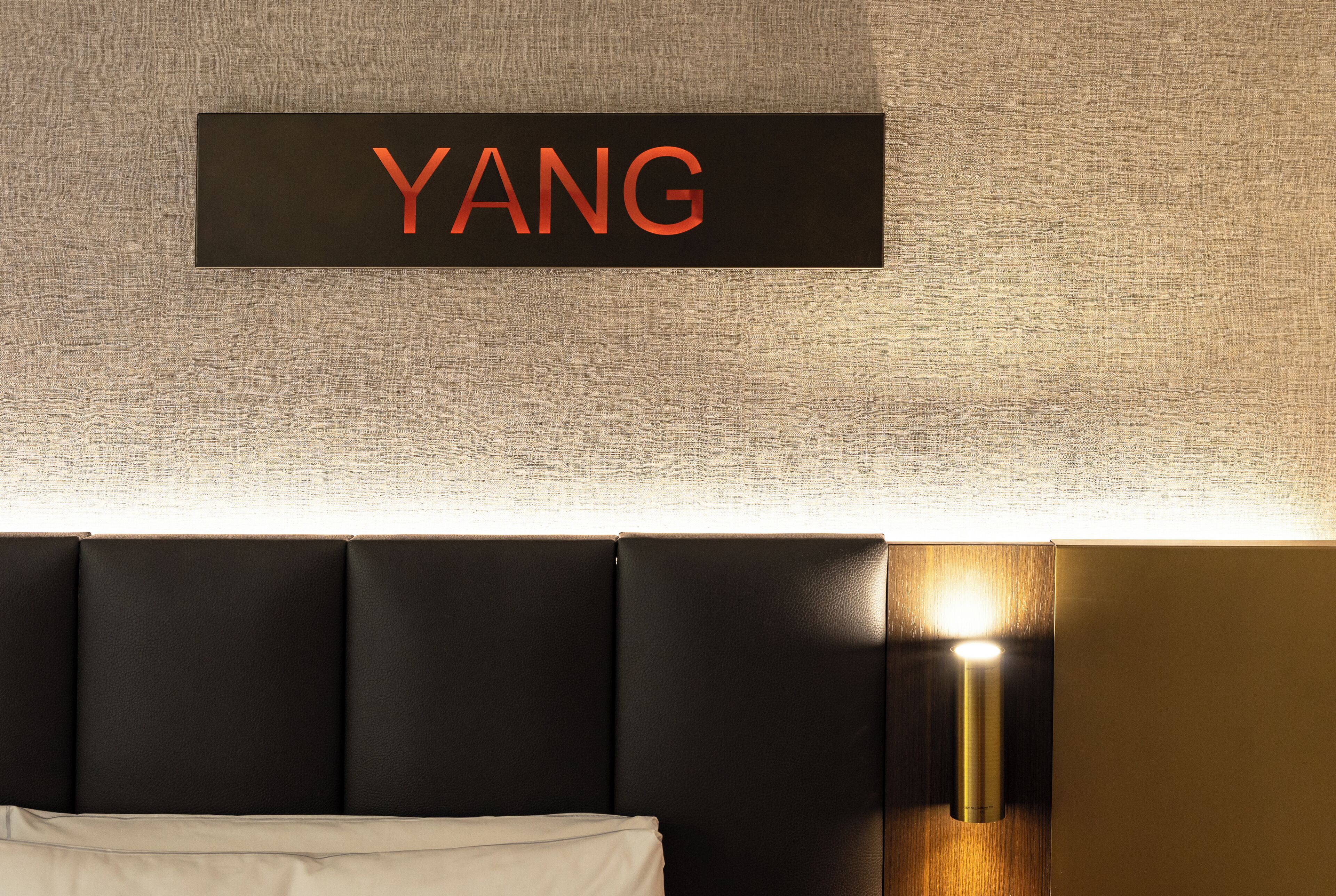 premium bedding, pillow-top beds, minibar, in-room safe