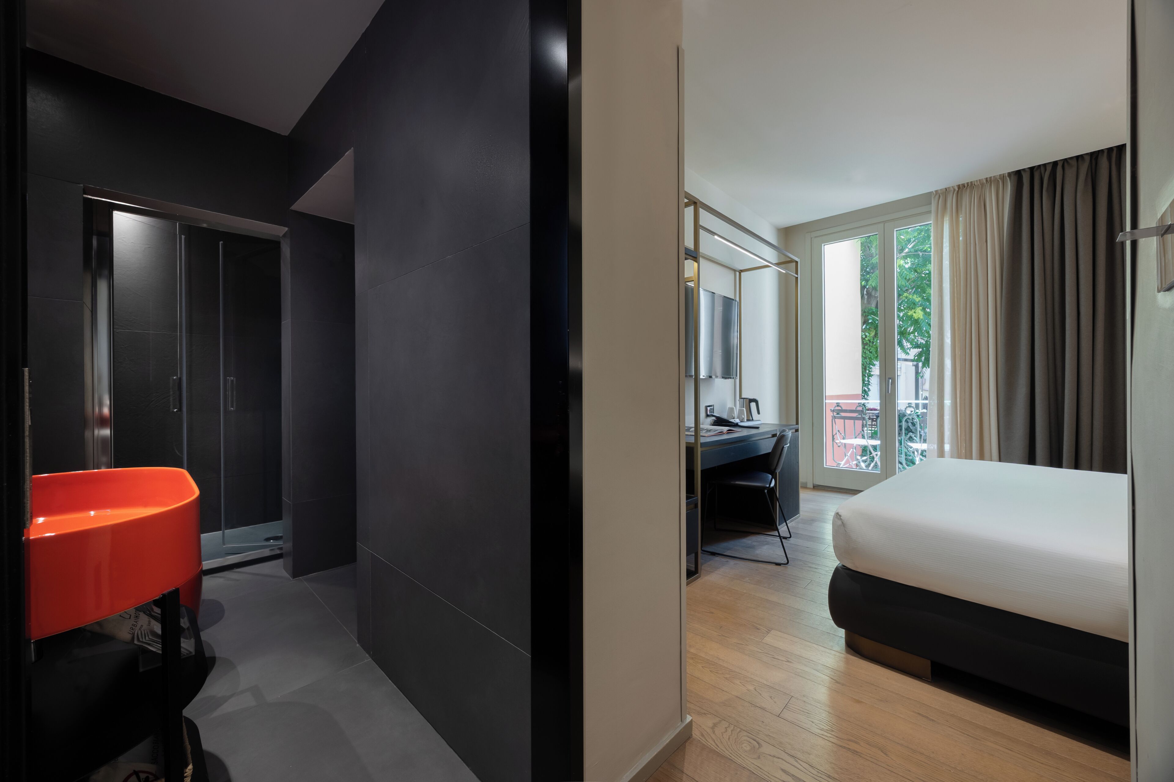 deluxe room, terrace | premium bedding, pillow-top beds, minibar, in-room safe