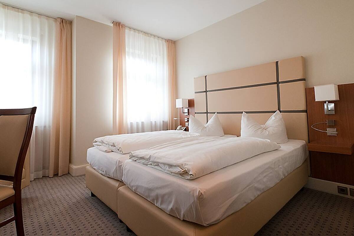 Standard Double Room | Hypo-allergenic bedding, individually decorated, individually furnished