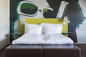 Double Deluxe Room, 1 Double bed, Nonsmoking | Comodidades do quarto