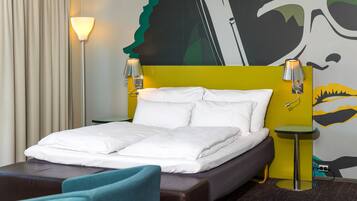 Double Deluxe Room, 1 Double bed, Nonsmoking | Pillowtop beds, desk, bed sheets