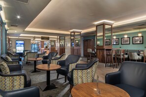 ฝ่ายต้อนรับ